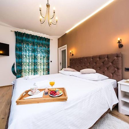 Villa Barbara Kastela Bagian luar foto