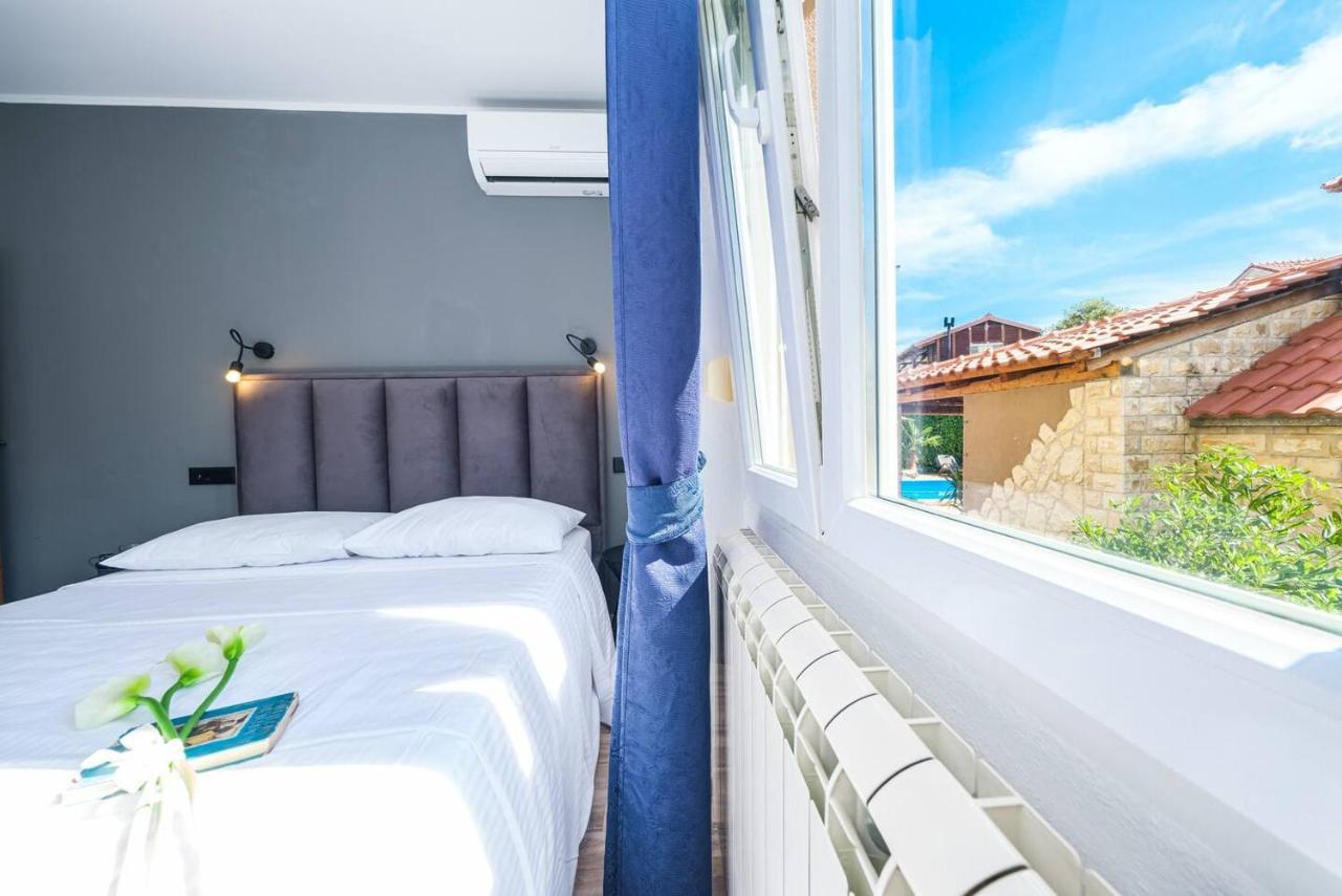 Villa Barbara Kastela Bagian luar foto