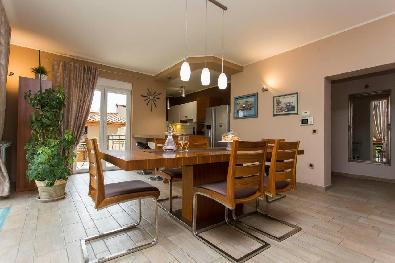 Villa Barbara Kastela Bagian luar foto